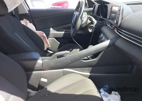 2021 Hyundai Elantra Se z USA, uszkodzony, nr VIN 5NPLL4AG2MH045859